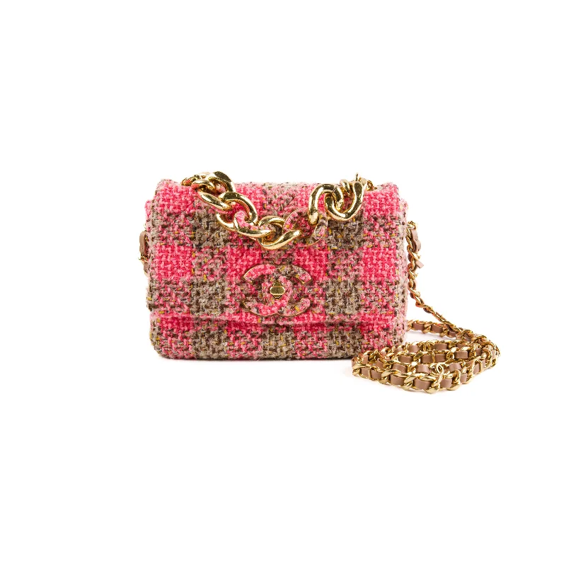 Suede blue handbag for teen vibes-ITEM 14 - Chanel 19 Small seasonal Tweed Pink