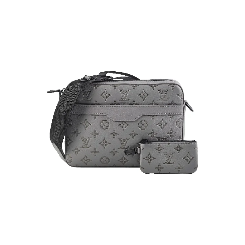 Canvas black handbag for hiking trips-Louis Vuitton Trio Messenger Bag