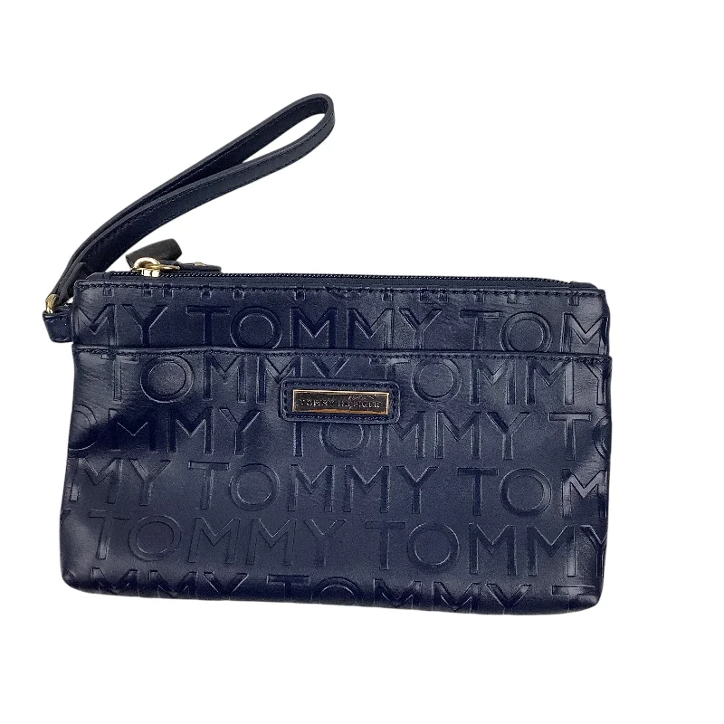 Purple quilted handbag for daily carry-Wristlet By Tommy Hilfiger, Size: Small