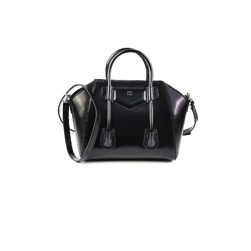 Embroidered beige handbag for elegance-Givenchy Antigona Lock Mini Black