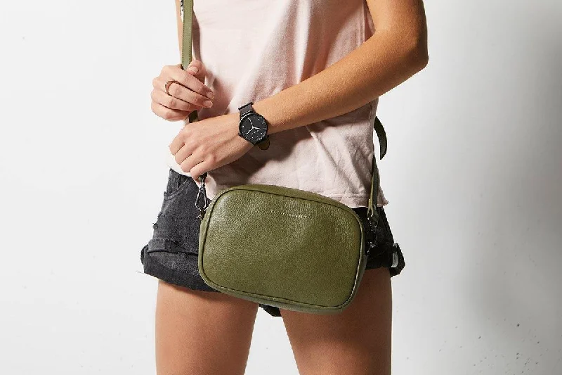 Denim white shoulder bag for casual-Status Anxiety Plunder Bag in Khaki